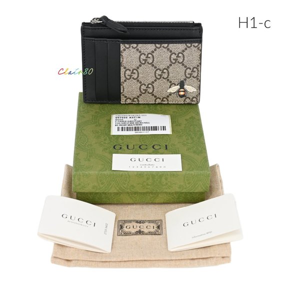 Gucci Bee Print GG Supreme Card Case - Picture 5 of 7